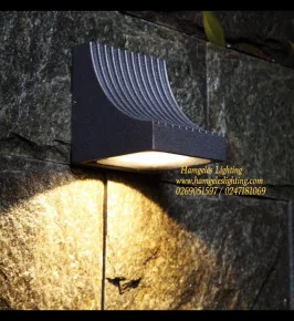 New Modern Outdoor Waterproof LED wall Light